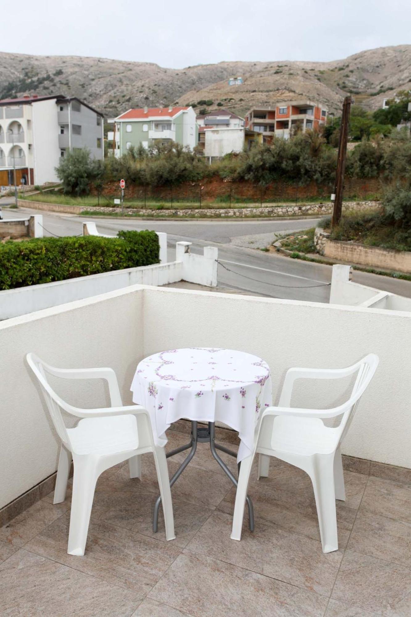 Apartmani Mila Pag Town Exterior foto