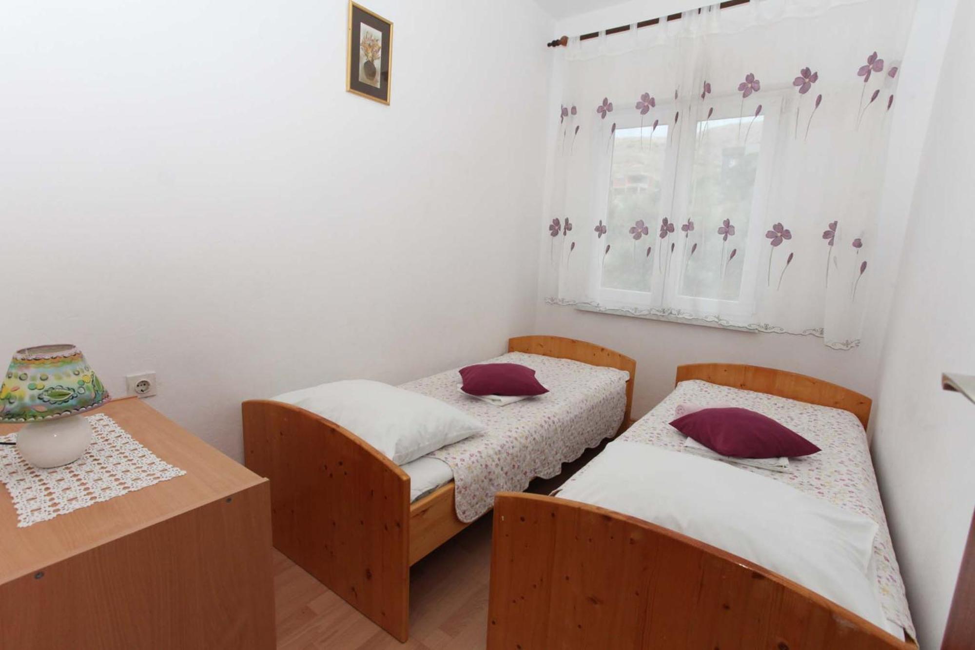 Apartmani Mila Pag Town Exterior foto